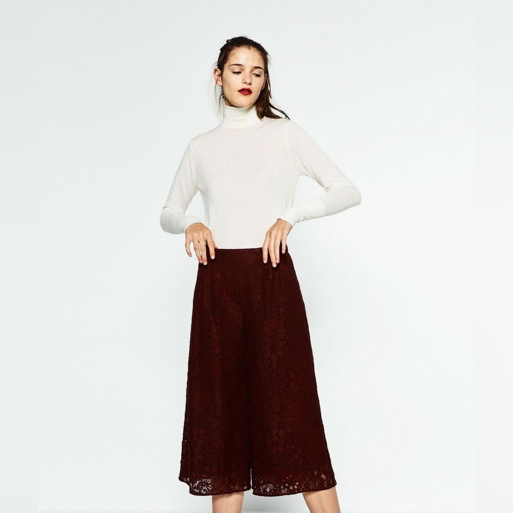 ZARA  Floral Lace Culottes Trousers Pants High Waist Cropped Maroon Burgundy